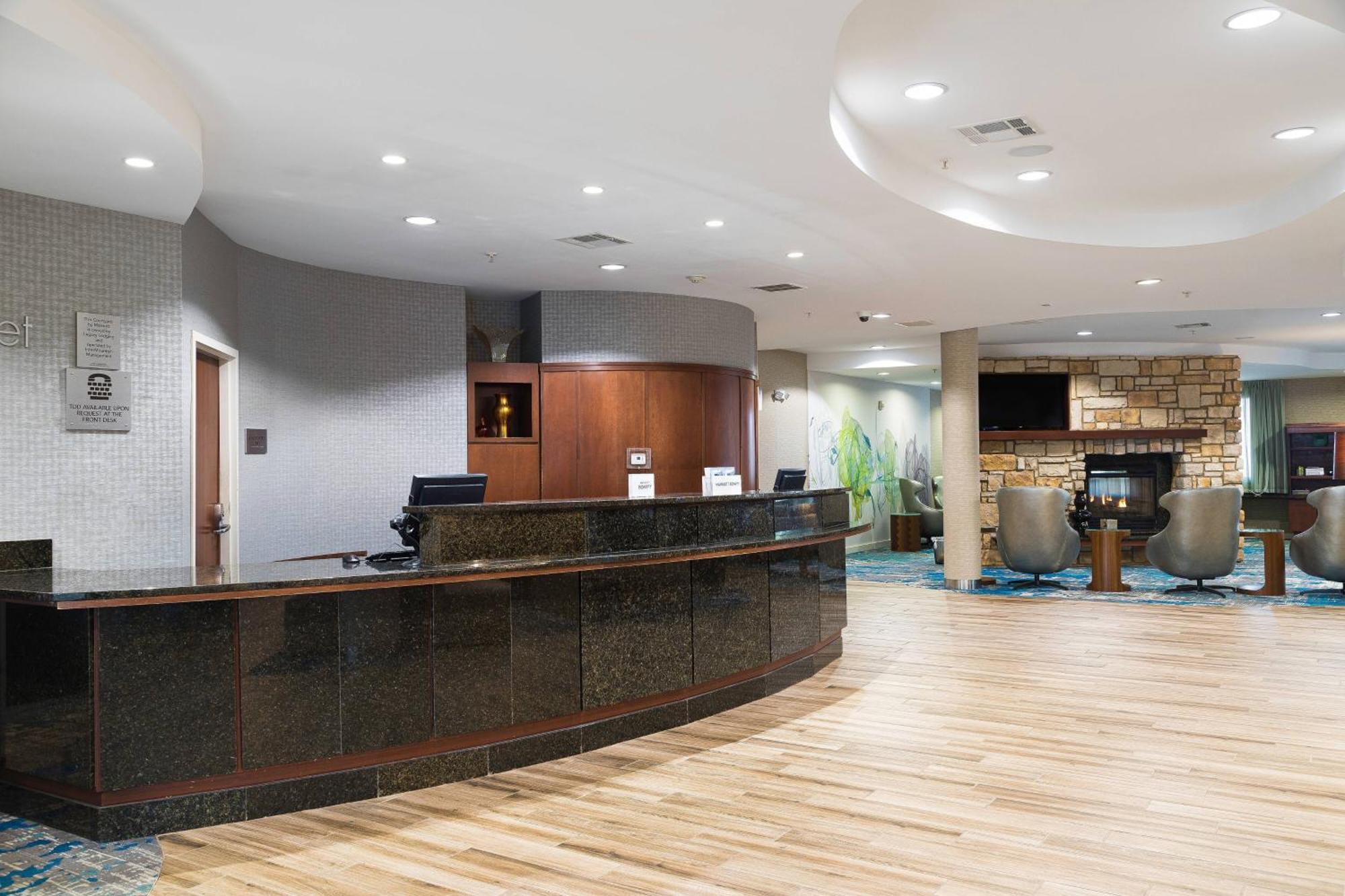 Courtyard By Marriott San Antonio North Stone Oak At Legacy Hotel Exterior foto