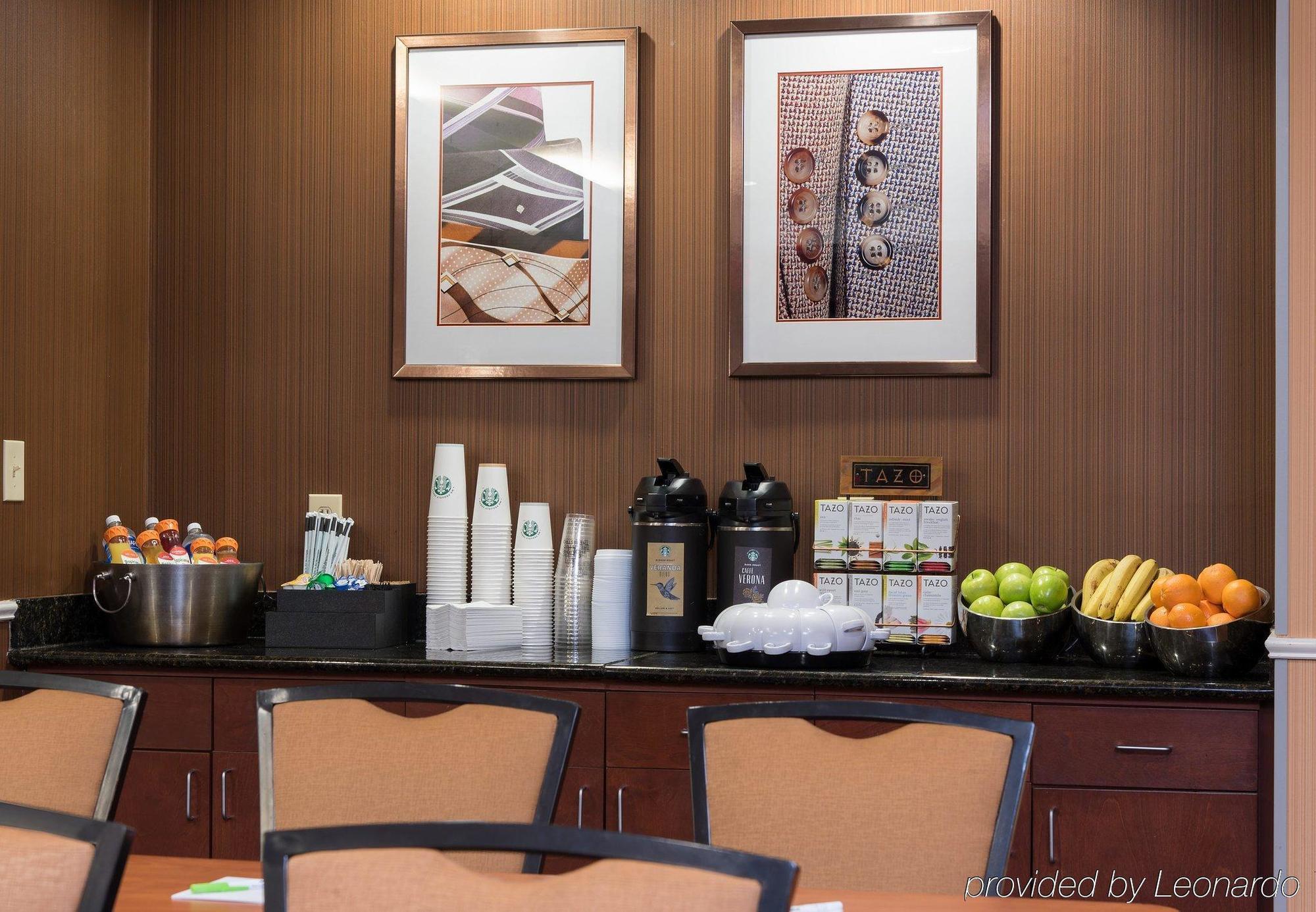 Courtyard By Marriott San Antonio North Stone Oak At Legacy Hotel Exterior foto